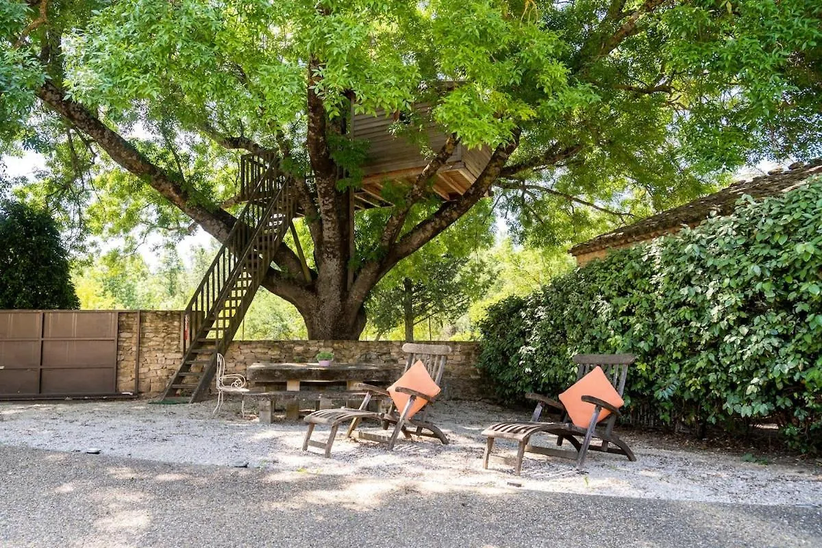 Holiday home Cabane Perchee Avec Jacuzzi, Au Coeur Du Luberon Oppede