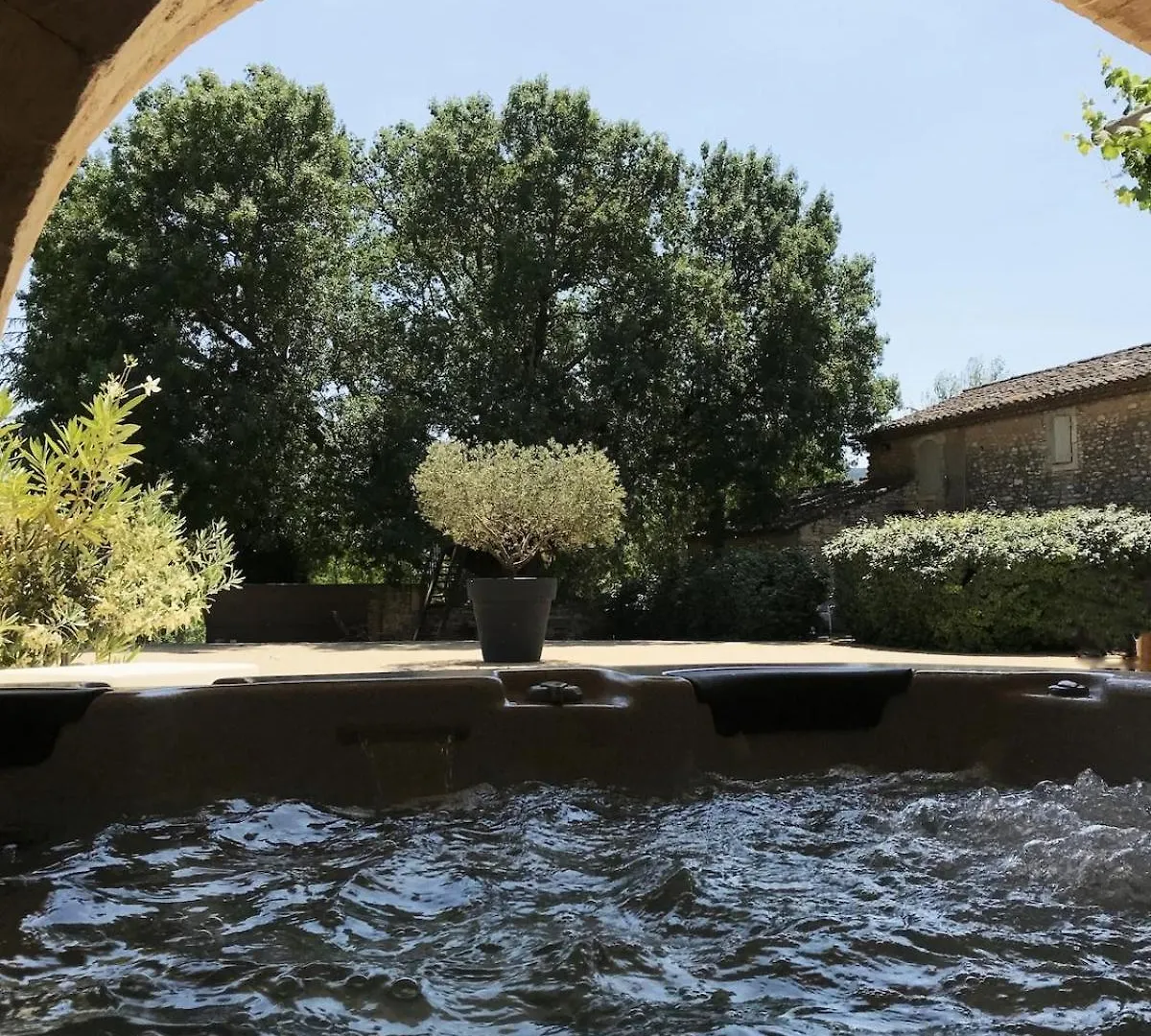 Cabane Perchee Avec Jacuzzi, Au Coeur Du Luberon Oppede